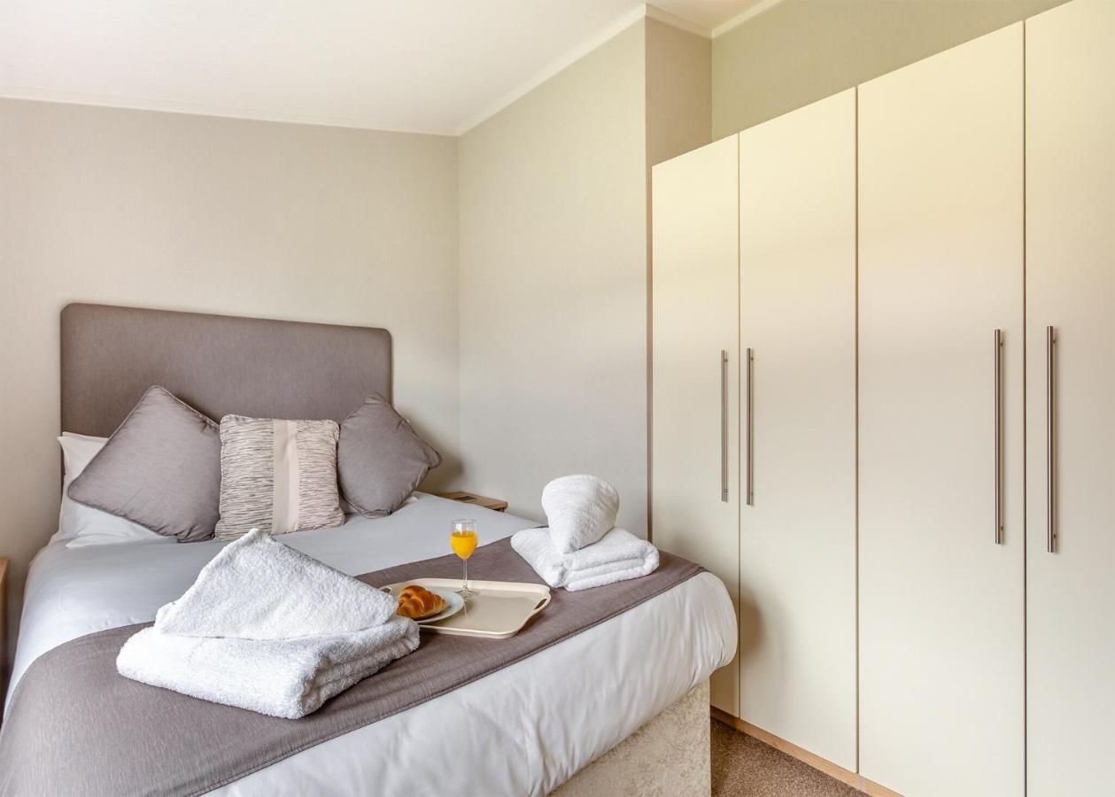 Lode Hall Lodges Upwell 외부 사진