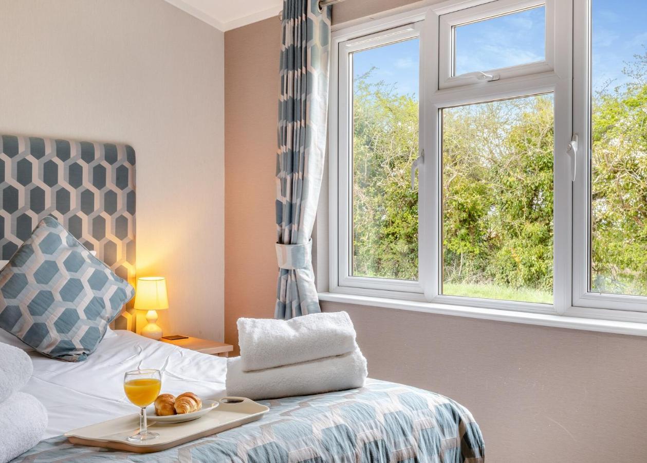 Lode Hall Lodges Upwell 외부 사진
